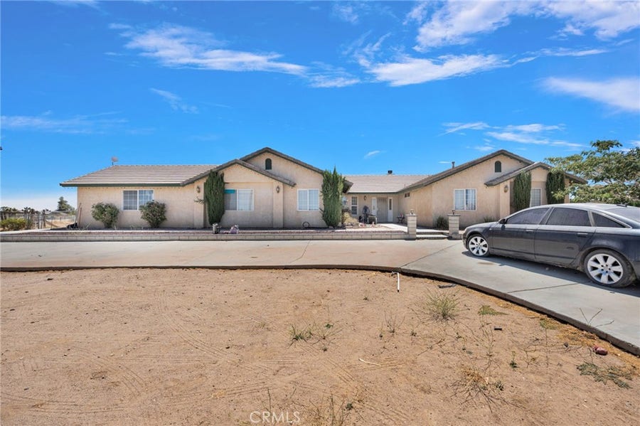 Property photo for 10439 Mesa, Oak Hills, CA
