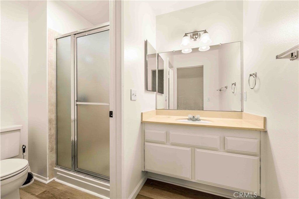 189 S Hollenbeck, Covina, CA 91723 189 S Hollenbeck, Covina, CA 91723