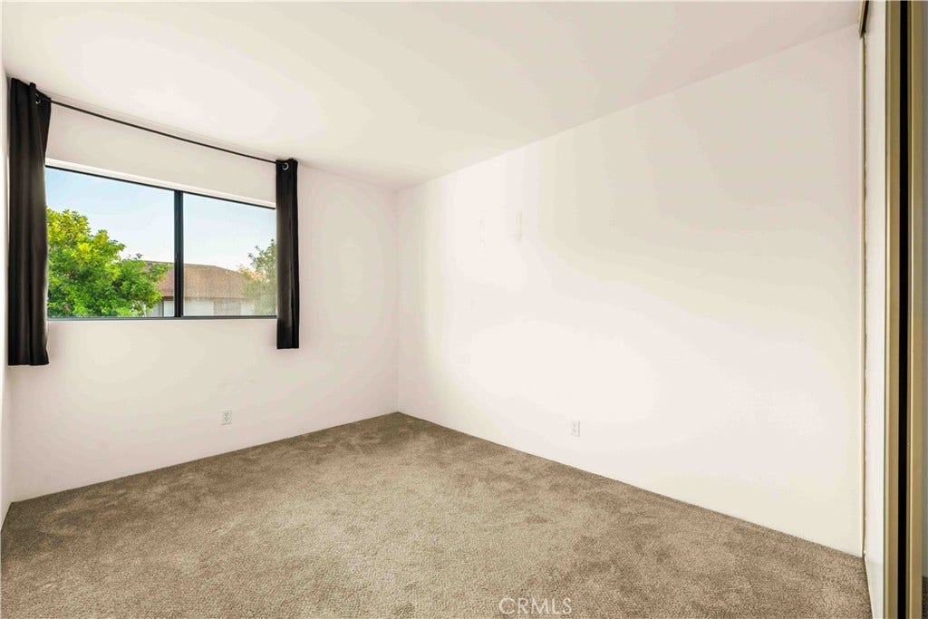 189 S Hollenbeck, Covina, CA 91723 189 S Hollenbeck, Covina, CA 91723