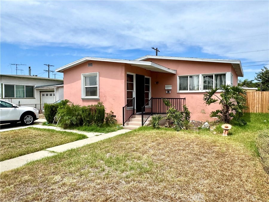 Property photo for 823 E 102nd, Los Angeles, CA