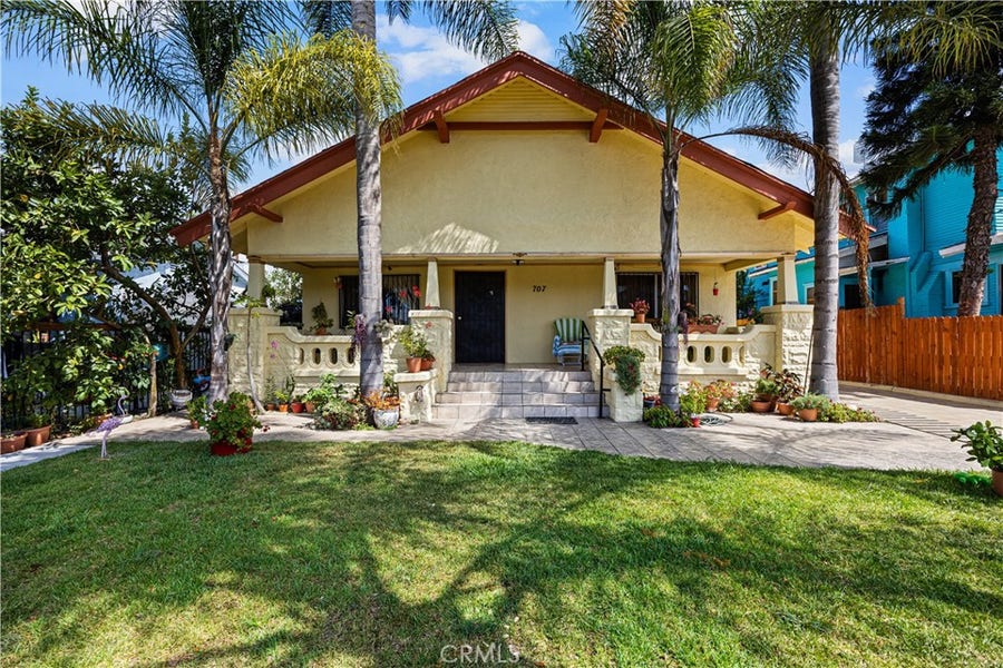 Property photo for 707 W 49th Street, Los Angeles, CA