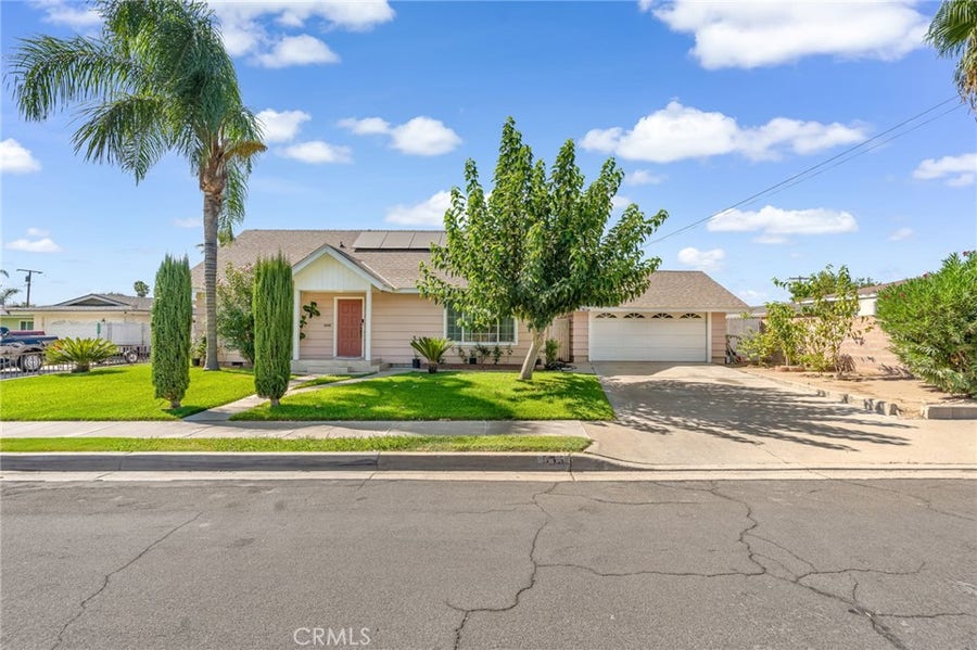 Property photo for 535 E Valencia Street, Rialto, CA