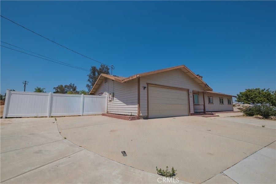 Property photo for 1104 Navajo, Perris, CA