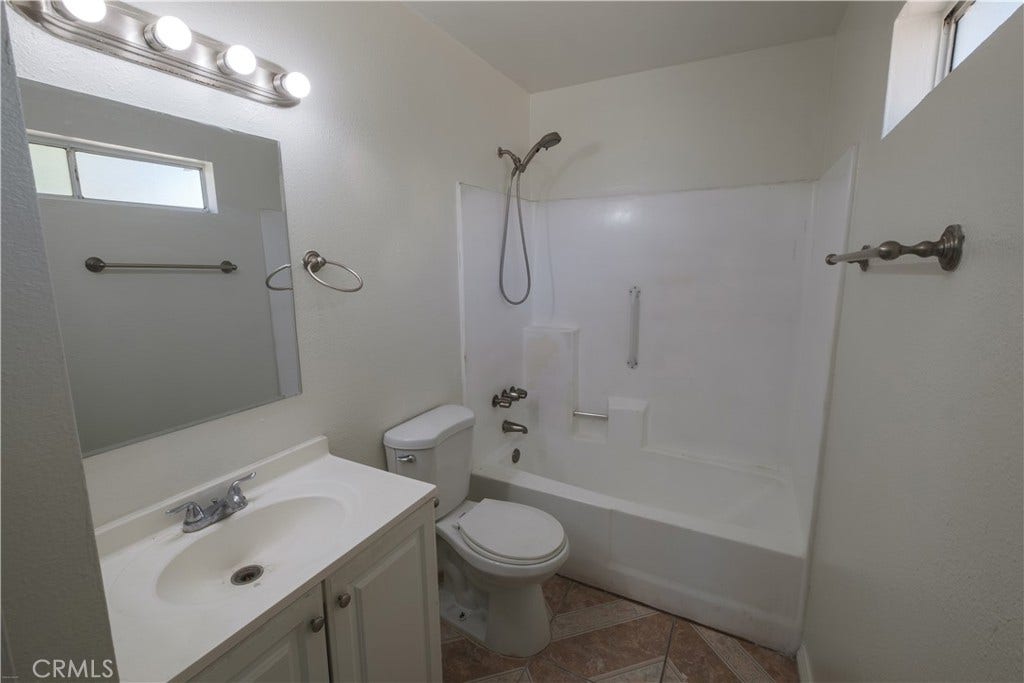 1104 Navajo, Perris, CA 92570