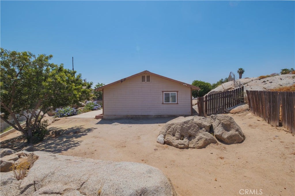 1104 Navajo, Perris, CA 92570