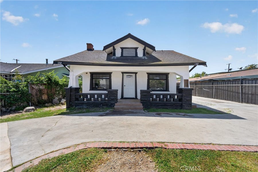 Property photo for 132 W 74th Street, Los Angeles, CA
