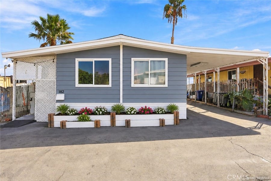 Property photo for 5450 N. Paramount Blvd., Long Beach, CA