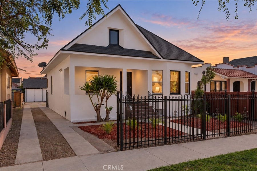 Property photo for 136 W 43rd Place, Los Angeles, CA