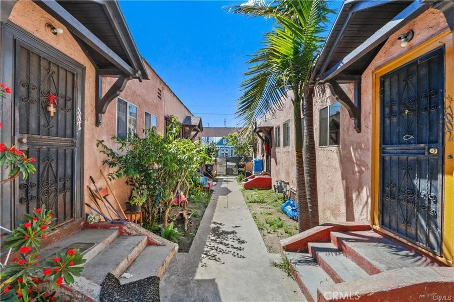 Property photo for 2007 Pennsylvania Avenue, Los Angeles, CA