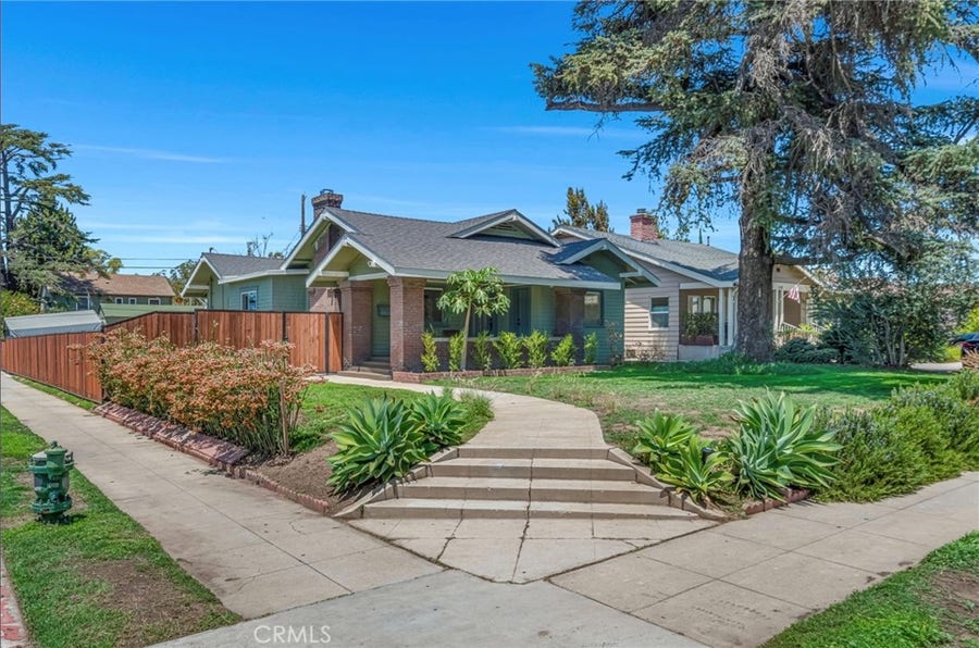Property photo for 103 N Harvard, Los Angeles, CA