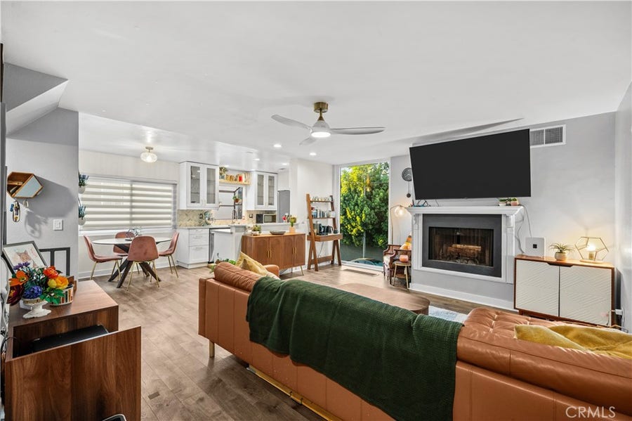 Property photo for 1418 E Florida Street, #1, Long Beach, CA