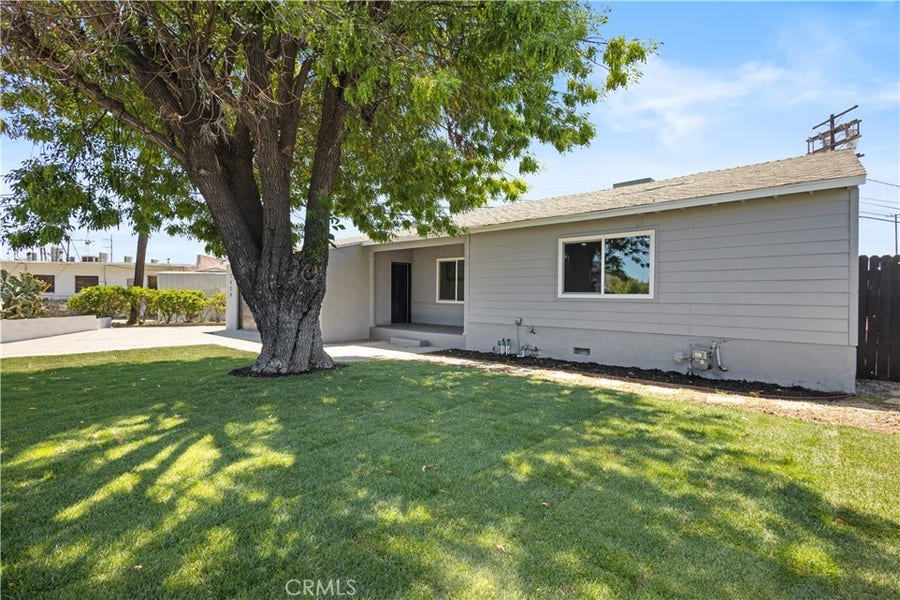 Property photo for 7629 Arcola ave, Sun Valley, CA