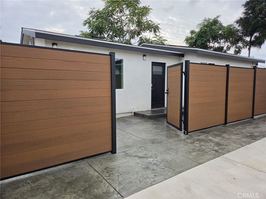 Property photo for 240 S Arizona, Los Angeles, CA