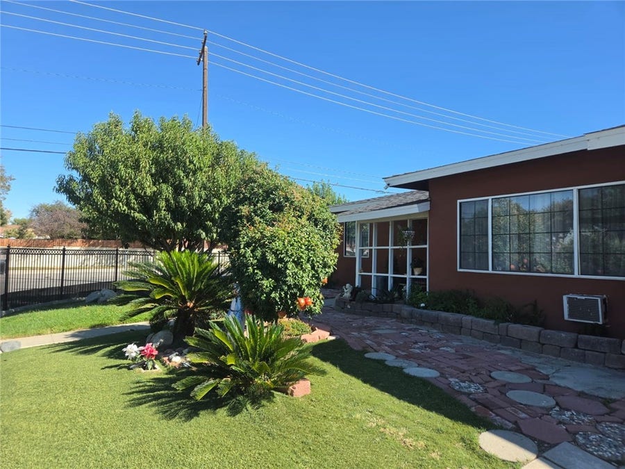 Property photo for 444 E Avenue R9, Palmdale, CA
