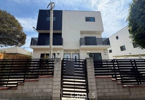 Property photo for 1532 Ricardo, Los Angeles, CA