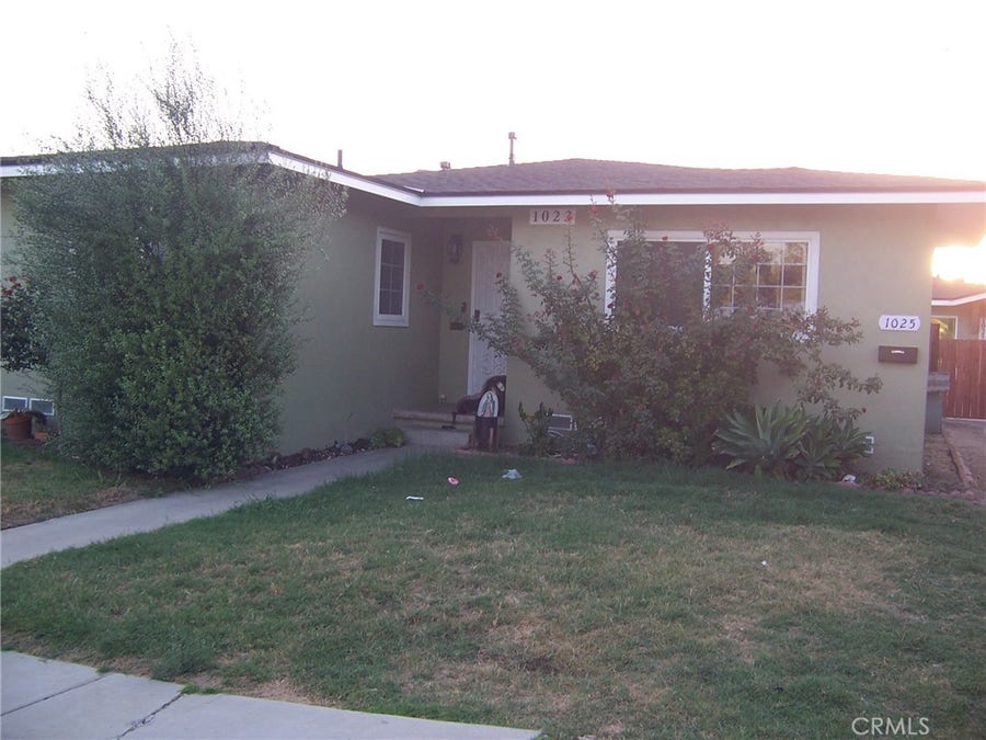 Property photo for 1023 S Castlegate, Compton, CA