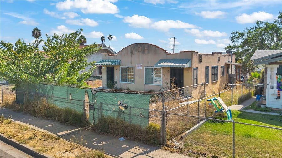 Property photo for 3548 Sabina, Los Angeles, CA