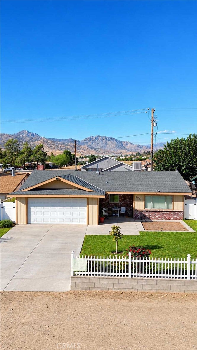 Property photo for 2825 Irwin Ave, Lake Isabella, CA
