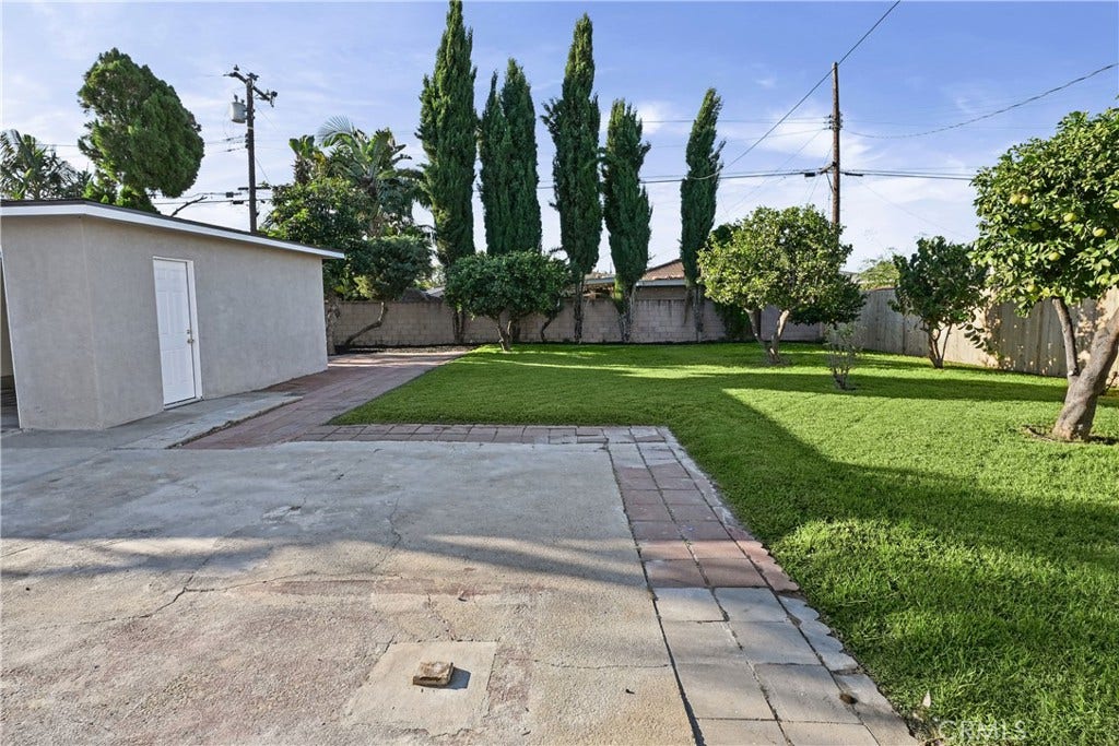 1612 E Rowland, West Covina, CA 91791 1612 E Rowland, West Covina, CA 91791