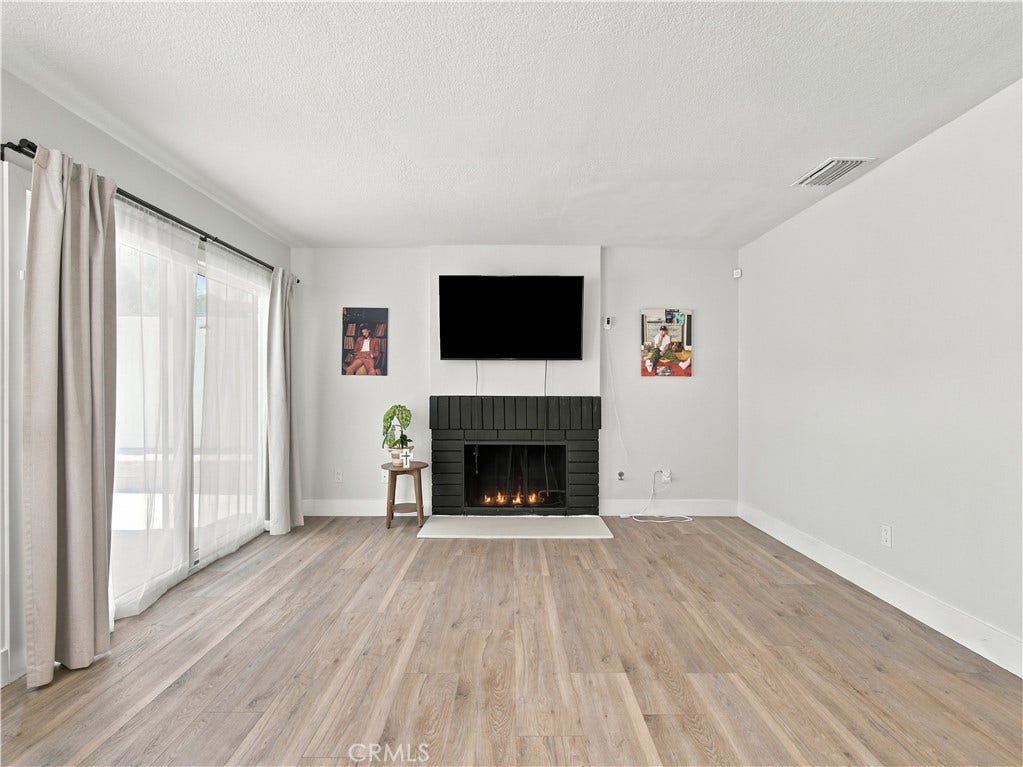 19620 Kinnow Ln, Riverside, CA 92508