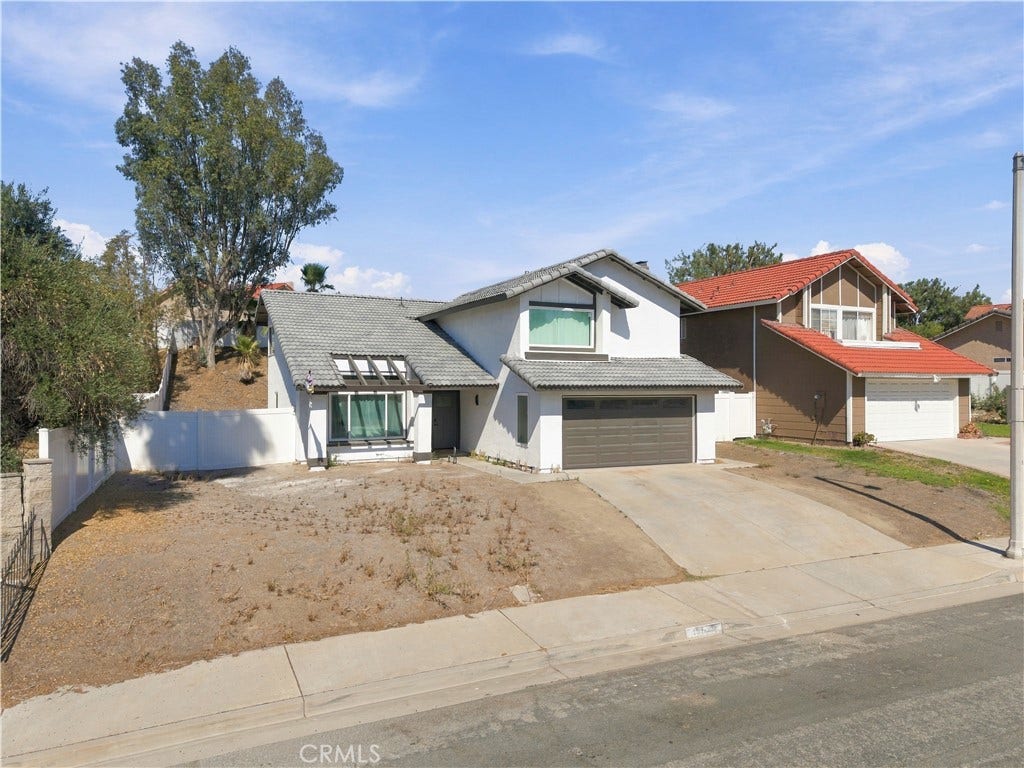 19620 Kinnow Ln, Riverside, CA 92508