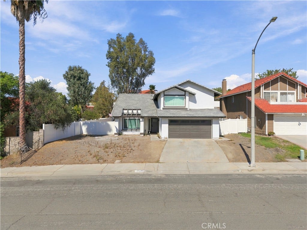 19620 Kinnow Ln, Riverside, CA 92508