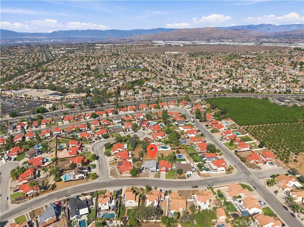 19620 Kinnow Ln, Riverside, CA 92508