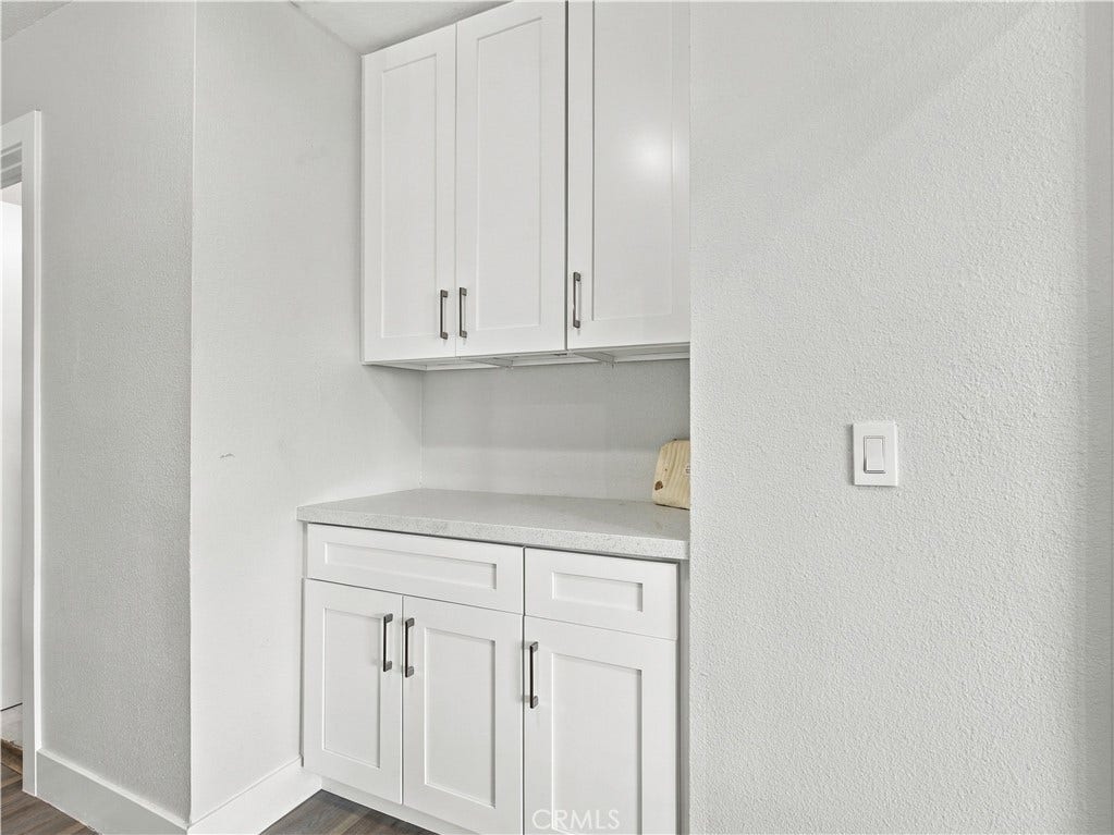 19620 Kinnow Ln, Riverside, CA 92508