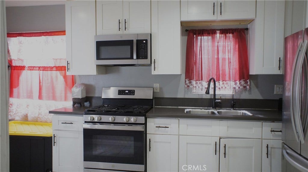 2202 E Stockwell, Compton, CA 90222 2202 E Stockwell, Compton, CA 90222