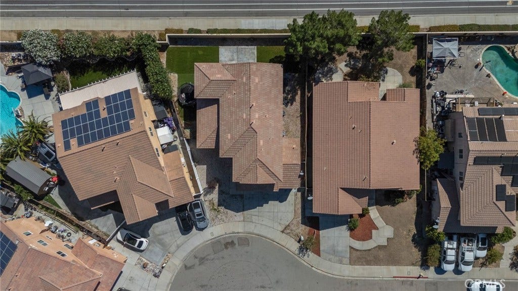12777 Boeing Court, Victorville, CA 92392 12777 Boeing Court, Victorville, CA 92392