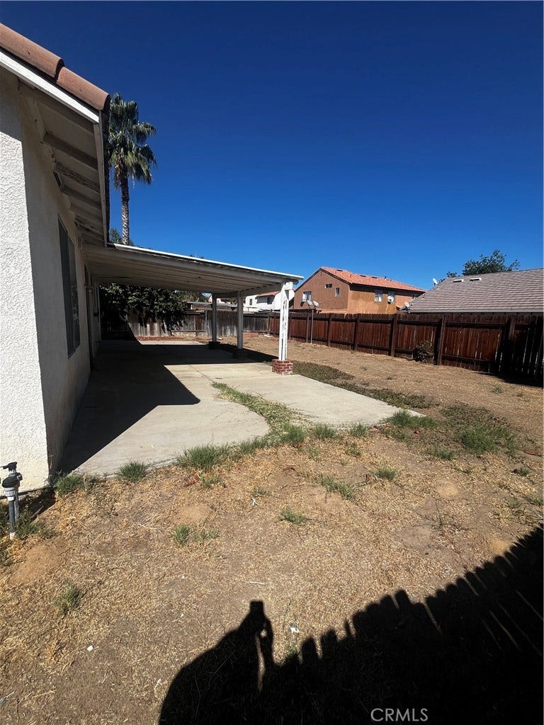 16328 Breezewood Court, Moreno Valley, CA 92551 The gatherings and parties!