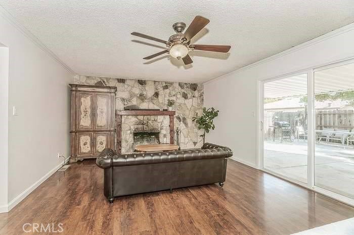4888 E Rialto, Fresno, CA 93726 4888 E Rialto, Fresno, CA 93726