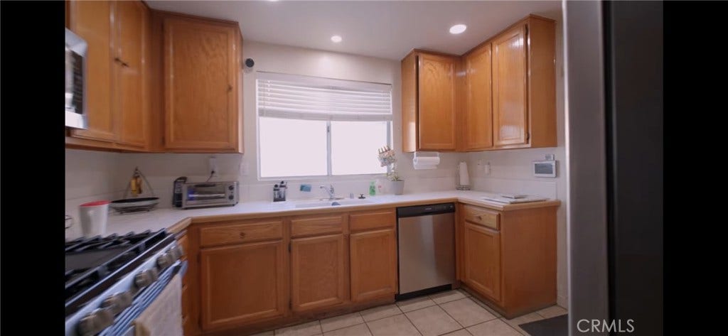2688 W Calle Vista, Rialto, CA 92377