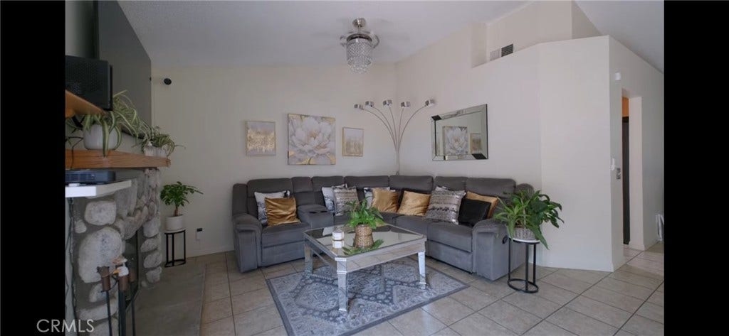 2688 W Calle Vista, Rialto, CA 92377