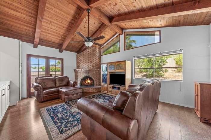 1062 Ponderosa, San Marcos, CA 92069 1062 Ponderosa, San Marcos, CA 92069