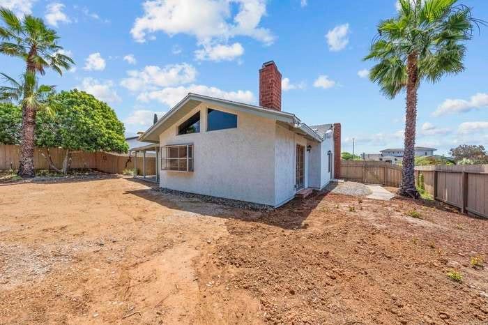 1062 Ponderosa, San Marcos, CA 92069 1062 Ponderosa, San Marcos, CA 92069