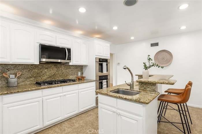 8163 Billowvista, Playa Del Rey, CA 90293