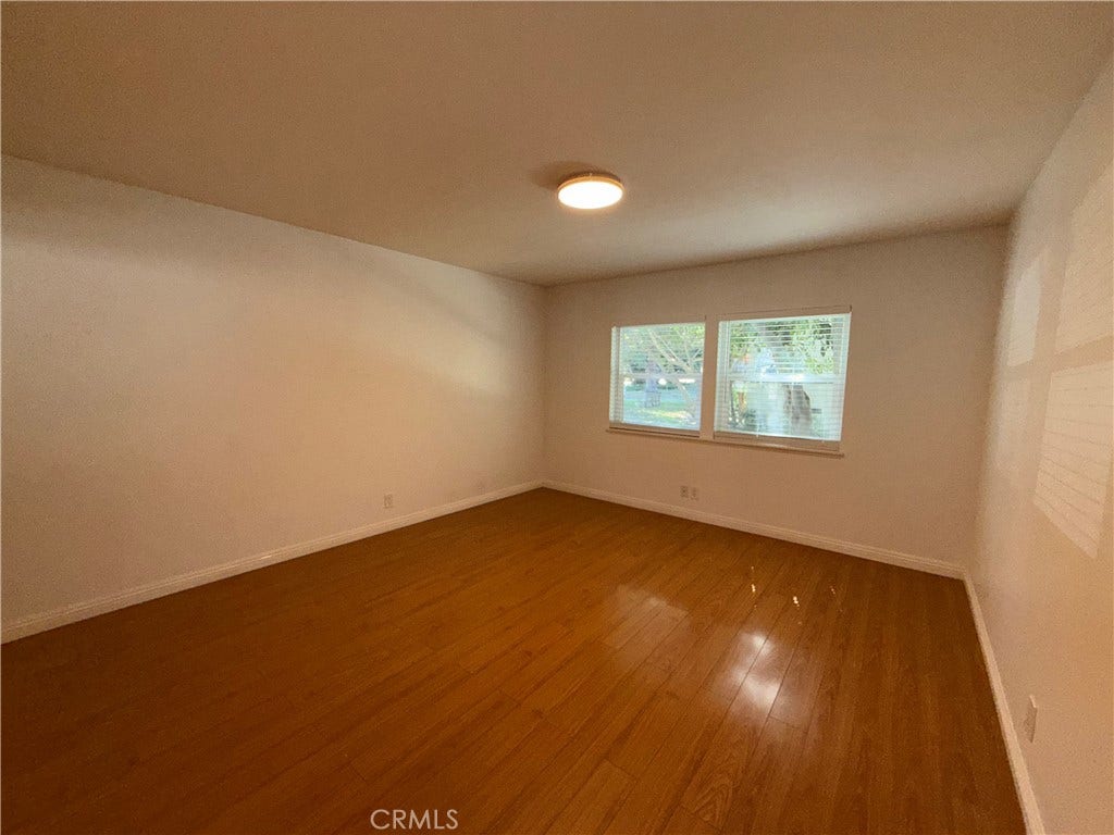 3623 Kalsman, #1, Los Angeles, CA 90016 Entrance and living room
