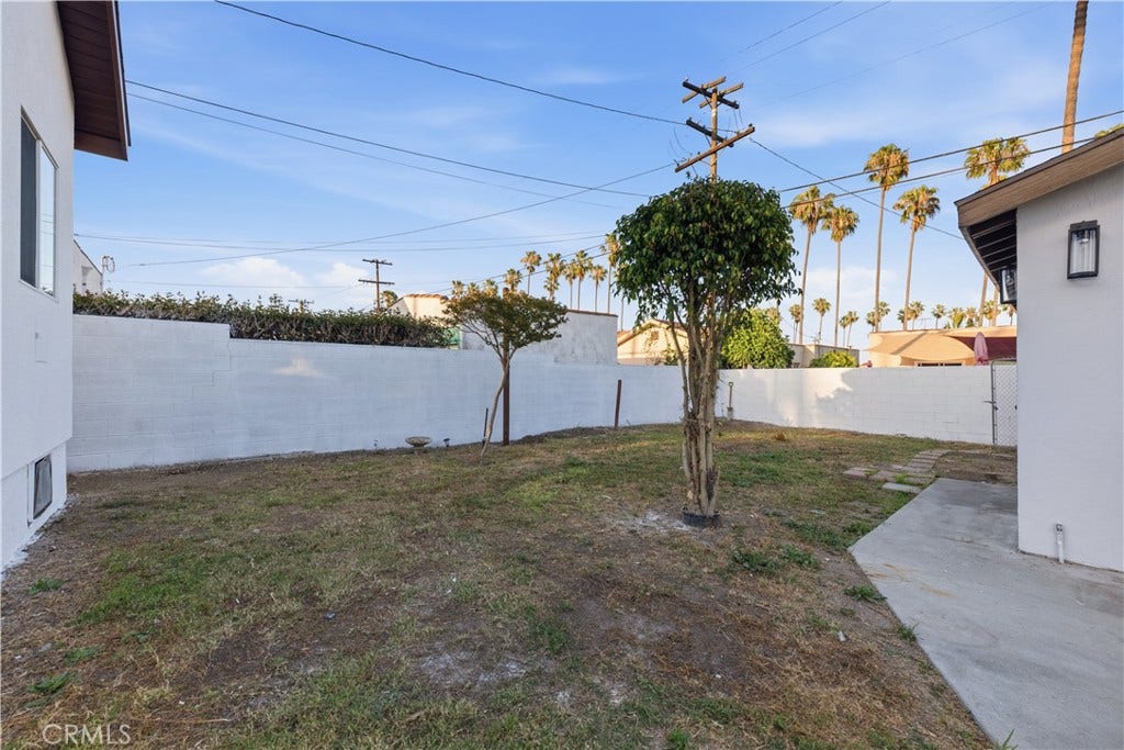 5612 S Rimpau, Los Angeles, CA 90043