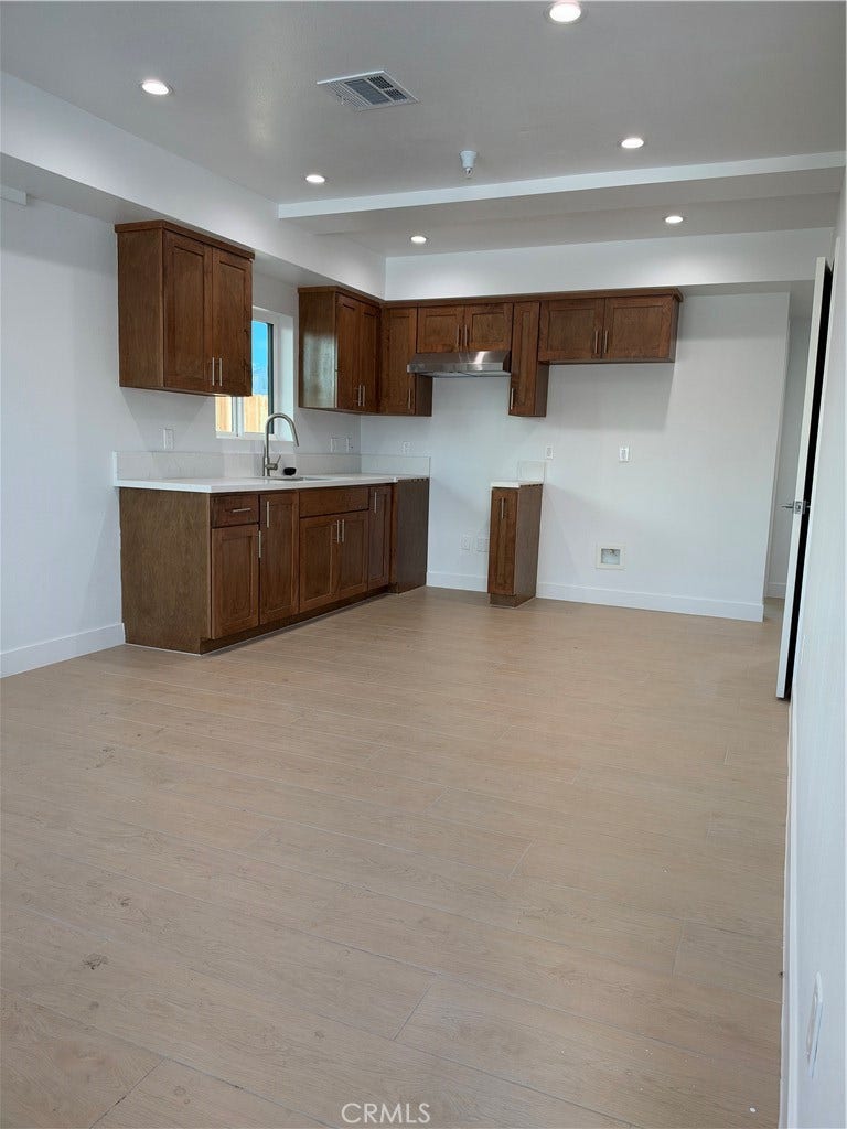 900 Lakme Avenue, Wilmington, CA 90744
