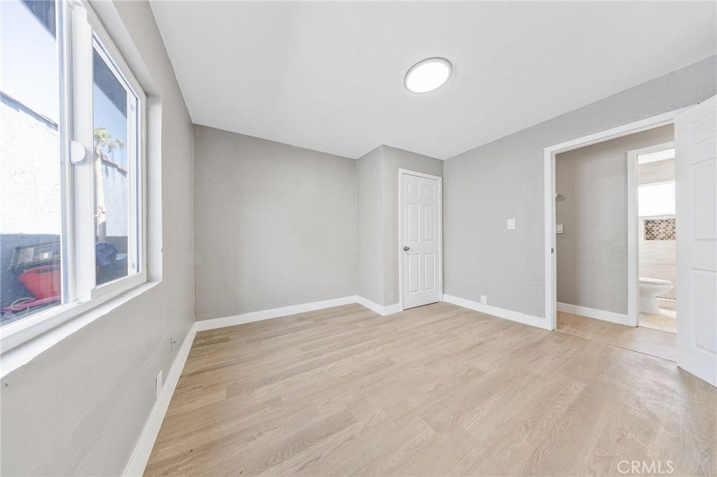 1202 E 76th Street, Los Angeles, CA 90001 1202 E 76th Street, Los Angeles, CA 90001
