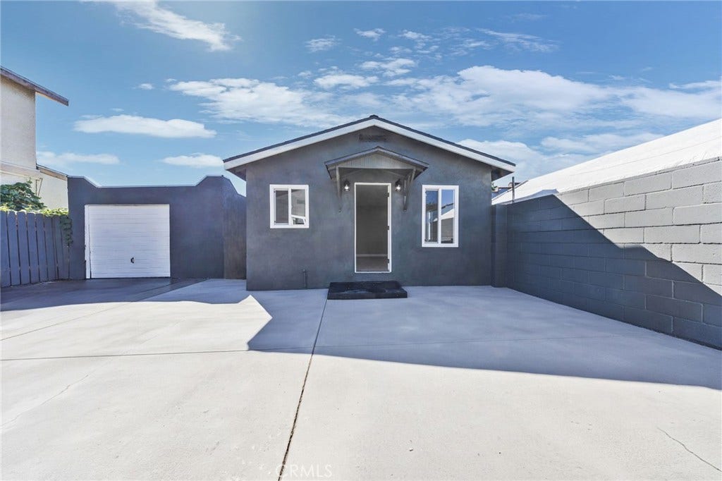 1202 E 76th Street, Los Angeles, CA 90001 1202 E 76th Street, Los Angeles, CA 90001