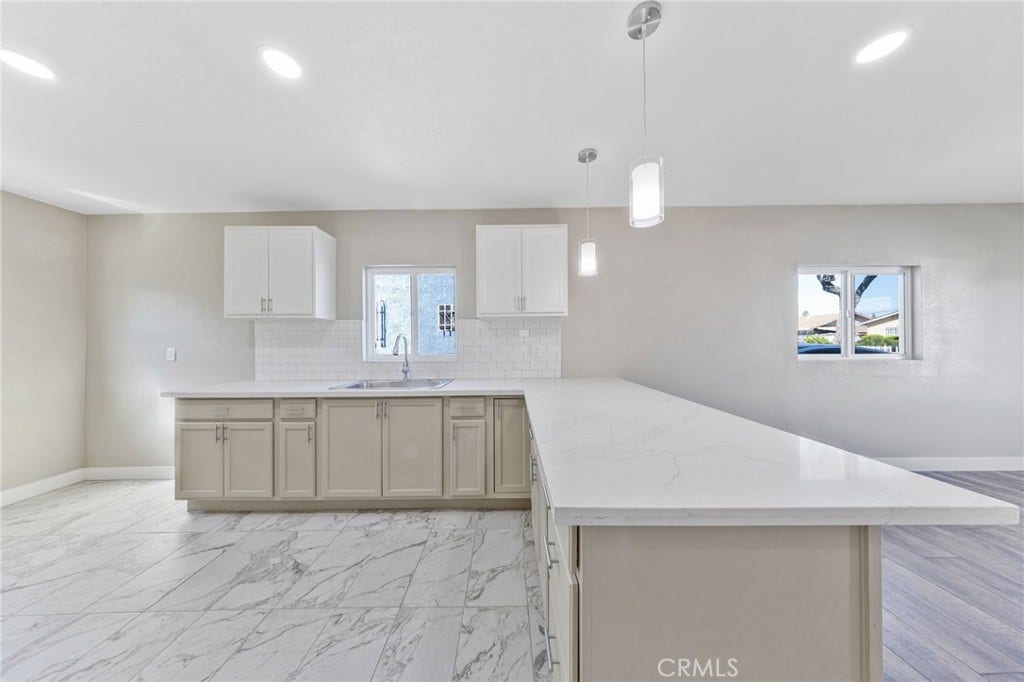 1202 E 76th Street, Los Angeles, CA 90001 1202 E 76th Street, Los Angeles, CA 90001