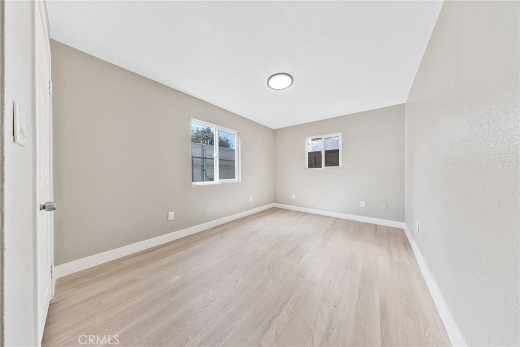 1202 E 76th Street, Los Angeles, CA 90001 1202 E 76th Street, Los Angeles, CA 90001