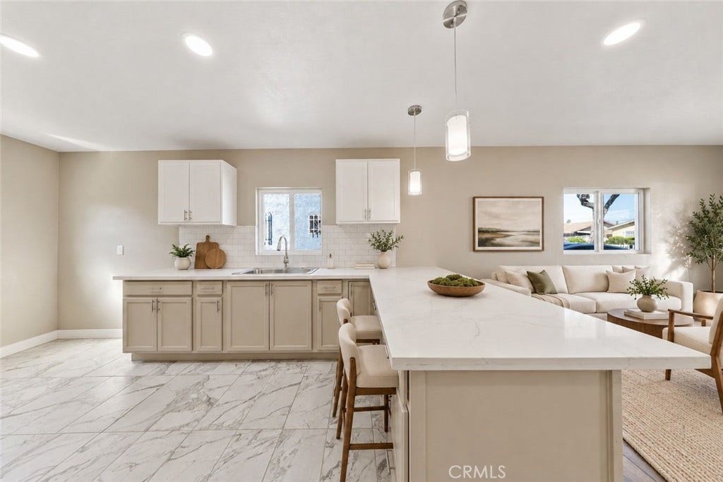 1202 E 76th Street, Los Angeles, CA 90001 Virtually Staged