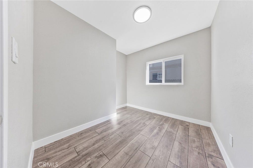 1202 E 76th Street, Los Angeles, CA 90001 1202 E 76th Street, Los Angeles, CA 90001