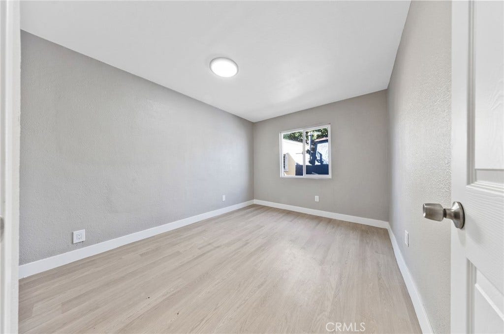 1202 E 76th Street, Los Angeles, CA 90001 1202 E 76th Street, Los Angeles, CA 90001