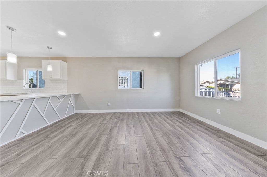 1202 E 76th Street, Los Angeles, CA 90001 1202 E 76th Street, Los Angeles, CA 90001