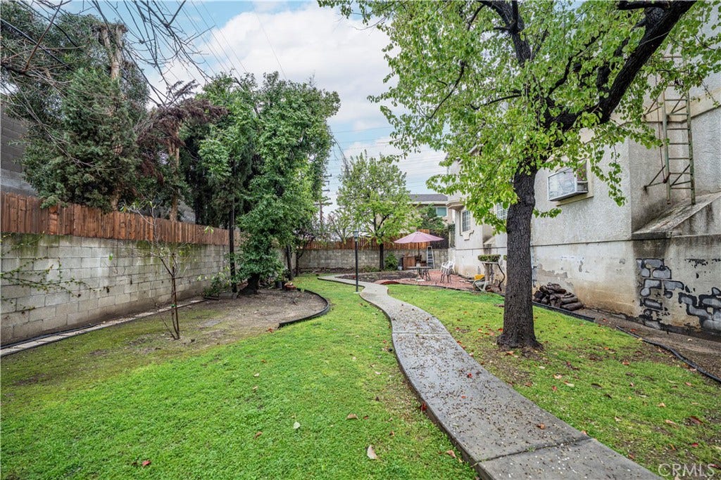 1230 Elm Avenue, #G, San Gabriel, CA 91775 Backyard