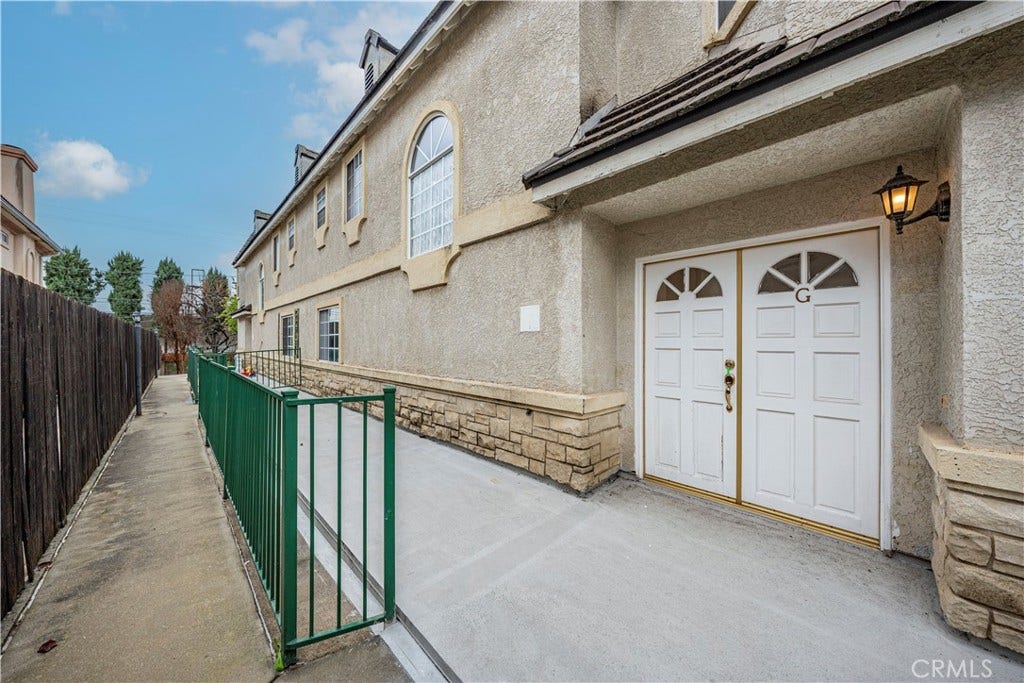 1230 Elm Avenue, #G, San Gabriel, CA 91775 Deck